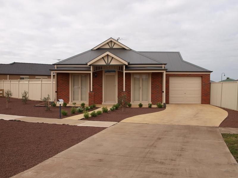 Melton West VIC 3337