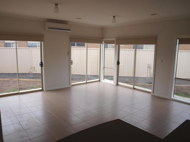 Melton West VIC 3337