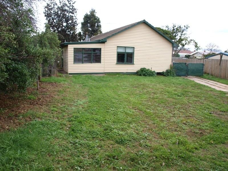 11 Dugdale Street, Bacchus Marsh VIC 3340