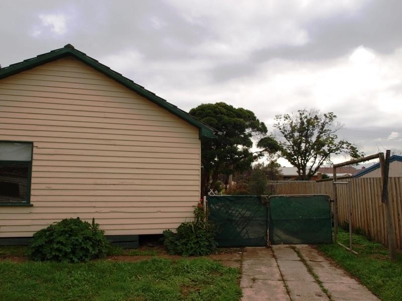 11 Dugdale Street, Bacchus Marsh VIC 3340