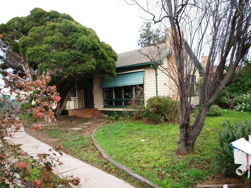 11 Dugdale Street, Bacchus Marsh VIC 3340