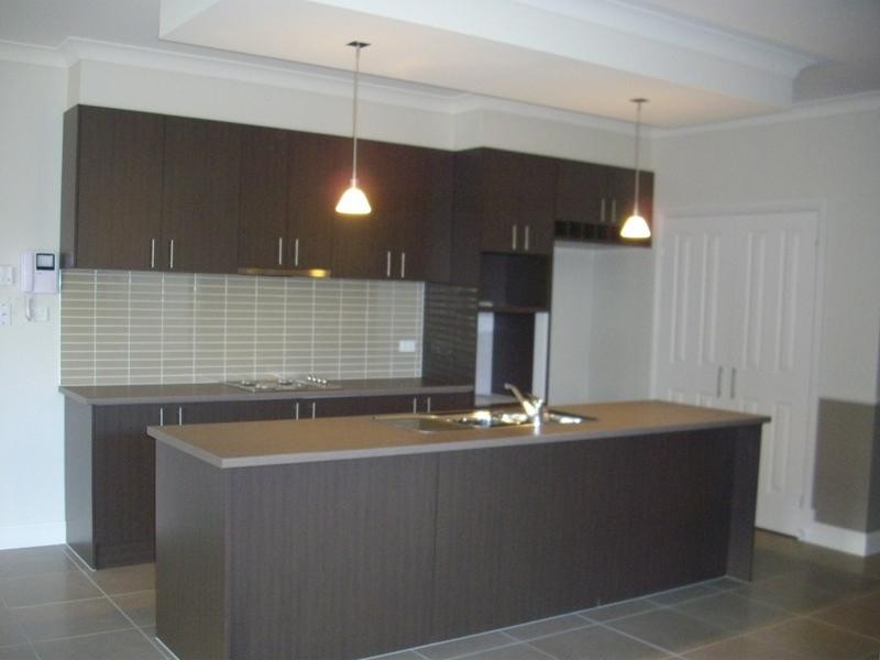 51 Gallery Avenue, Melton West VIC 3337