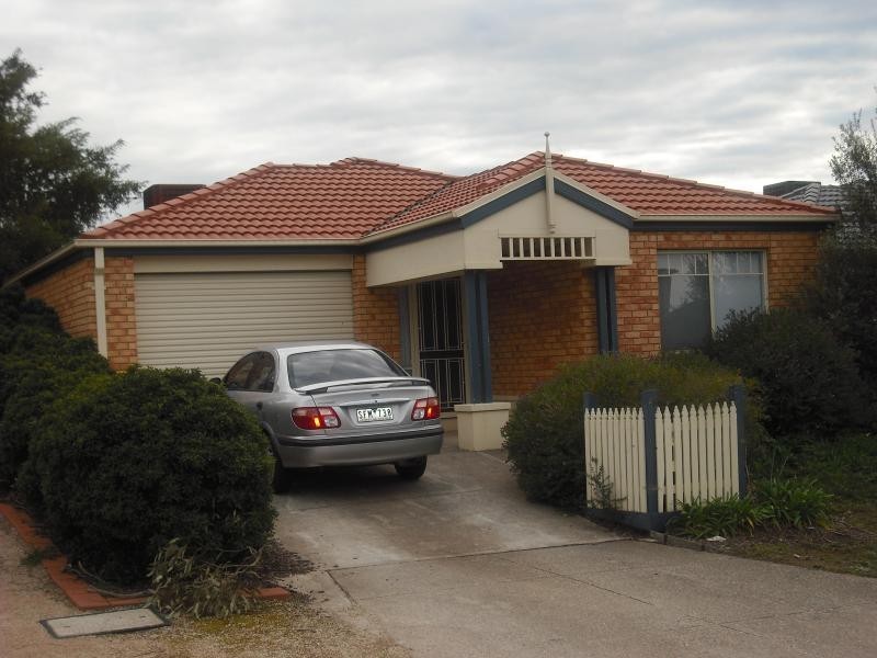 20 Meadowglen Drive, Melton VIC 3337