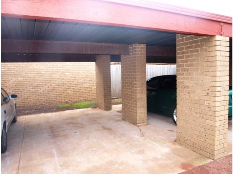 6/14 Fay Street, Melton VIC 3337