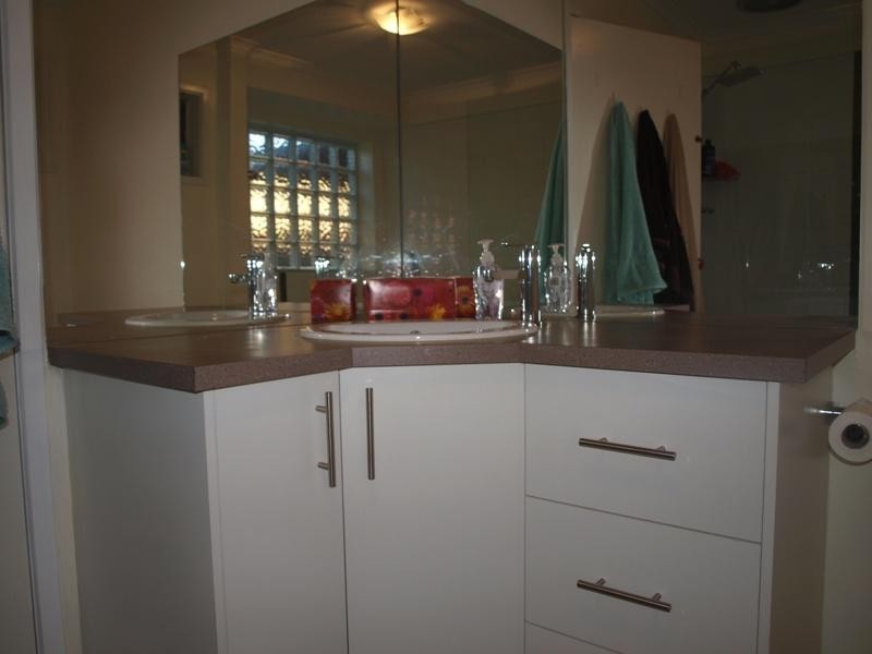 39 Grace Street, Melton South VIC 3338