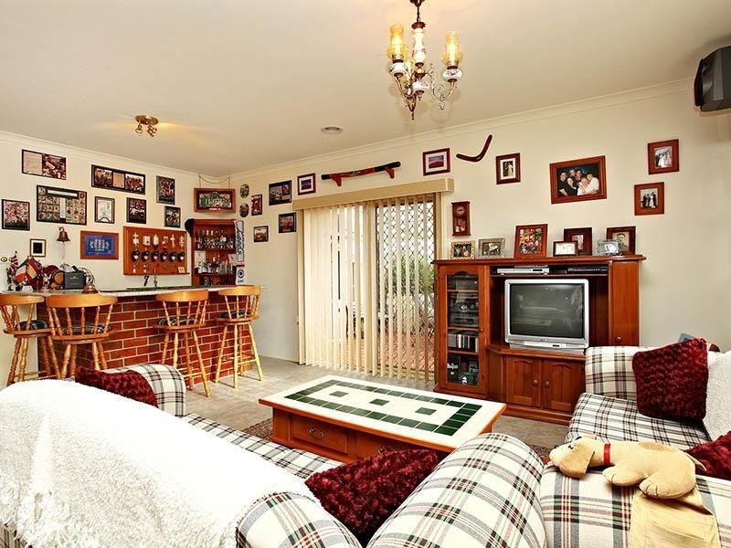 5 Connata Place, Melton West VIC 3337