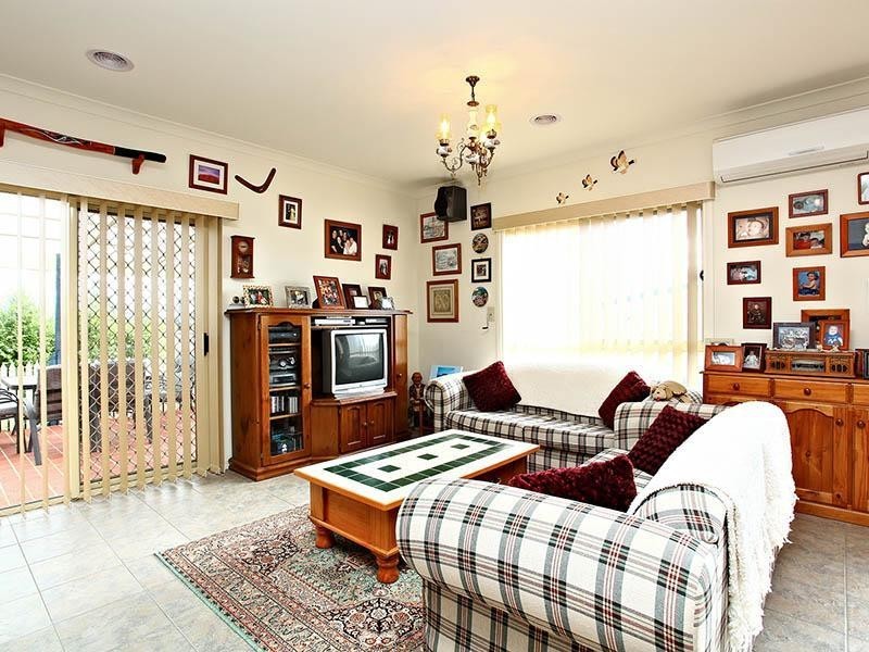 5 Connata Place, Melton West VIC 3337