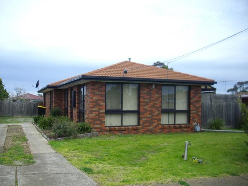 64 Marina Drive, Melton VIC 3337