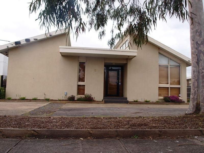 9 Alexander Street, Melton VIC 3337