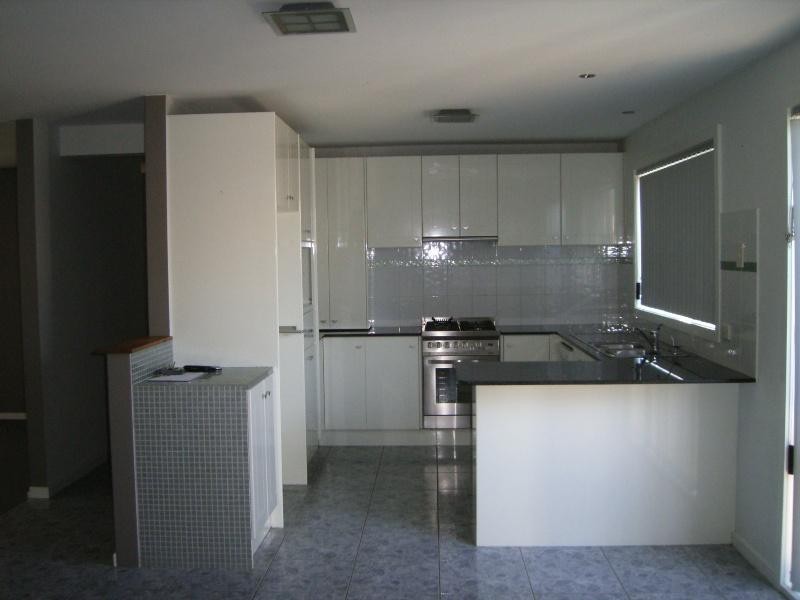 11 Gammalite Drive, Melton VIC 3337