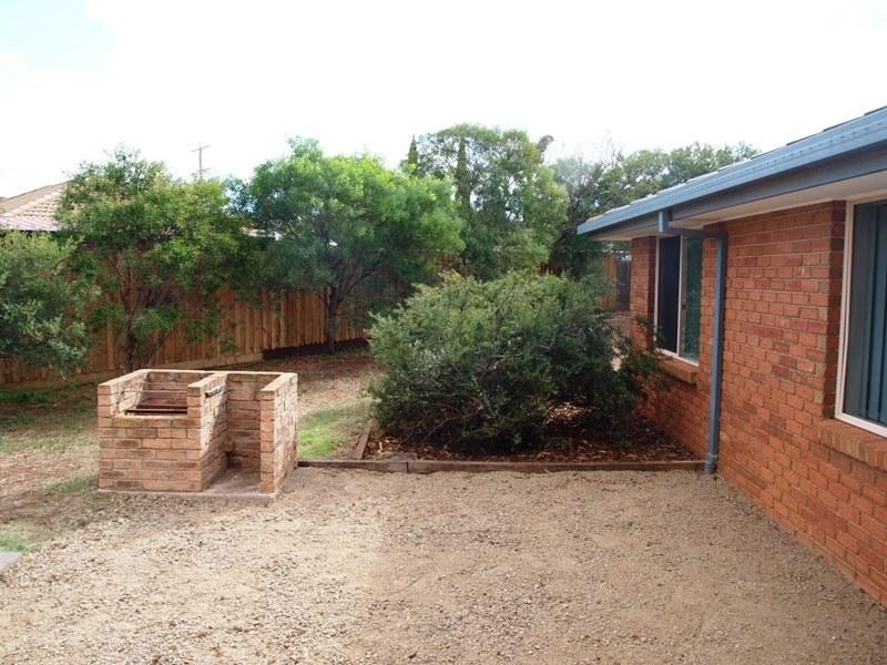 6 Momba Close, Kurunjang VIC 3337