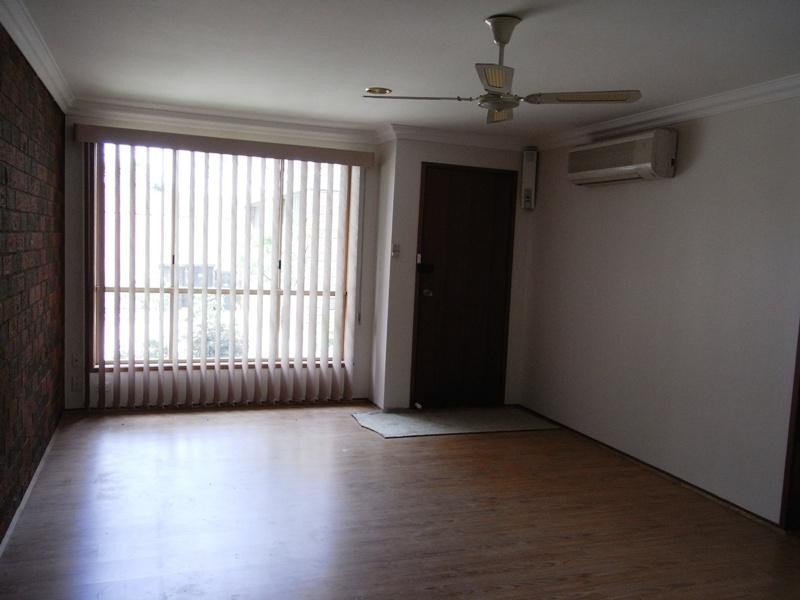 Unit 4/23 Dominic Parade, Melton VIC 3337