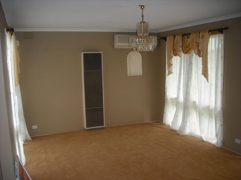 94 West Melton Drive, Melton VIC 3337