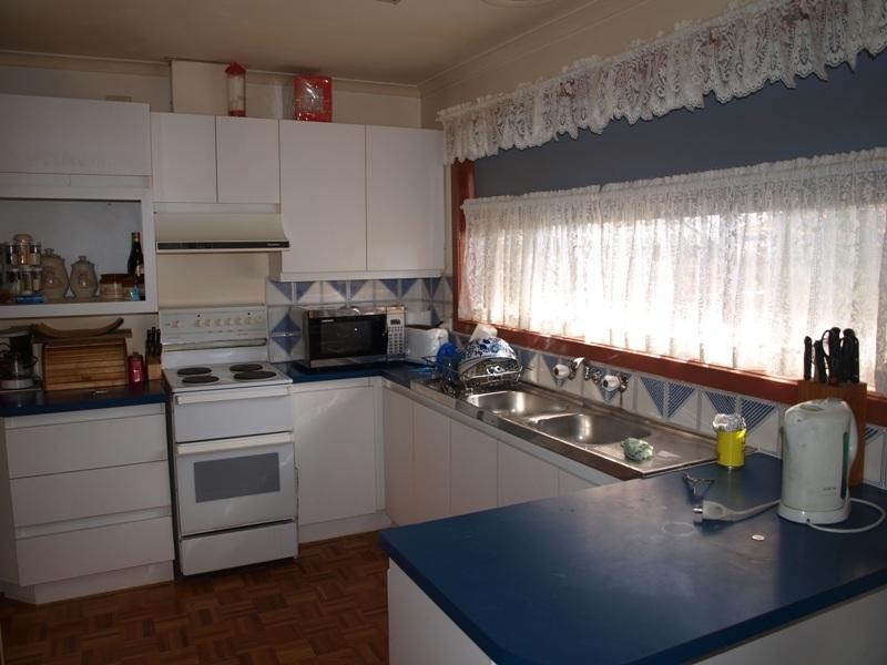 6 Donald Court, Kurunjang VIC 3337