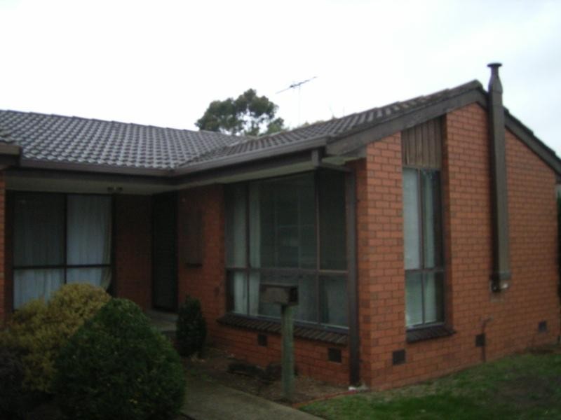 Unit 2/20 Toolern Street, Melton South VIC 3338