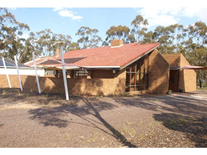 76 Sundew Avenue, Bacchus Marsh VIC 3340