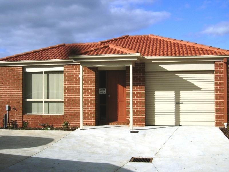 Unit 8 28-34 Phillips Street, Melton South VIC 3338