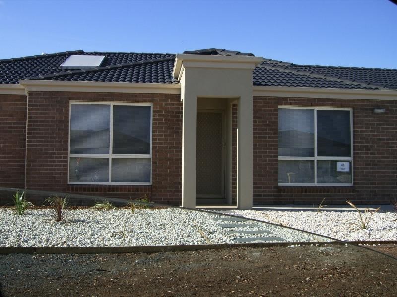 49 Greenhills Drive, Melton VIC 3337