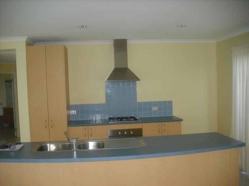 6 Alderstead Place, Caroline Springs VIC 3023