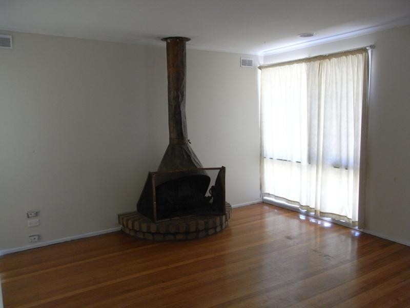 22 Chauvel Street, Melton South VIC 3338