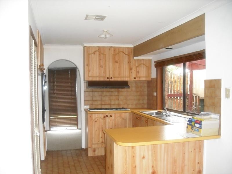 20 Grace Street, Melton South VIC 3338