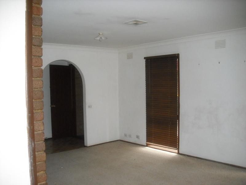 20 Grace Street, Melton South VIC 3338