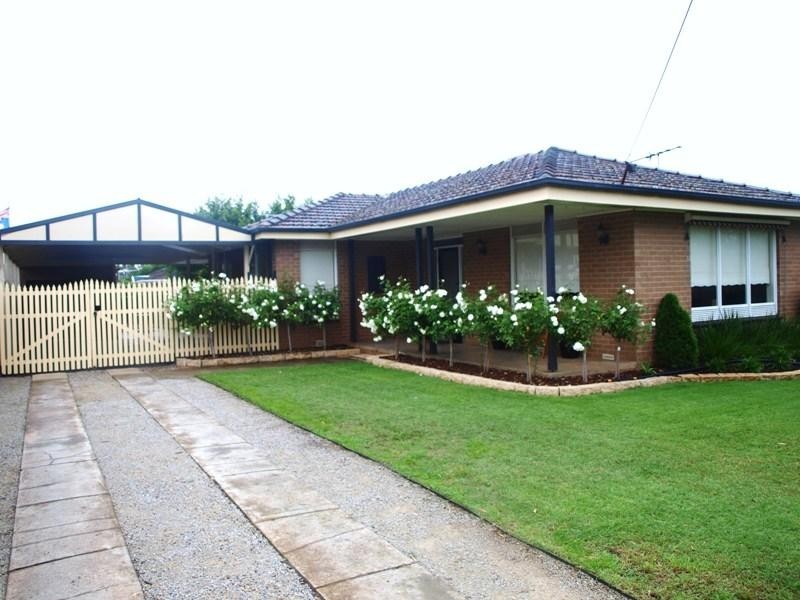 2 Emil Court, Melton VIC 3337