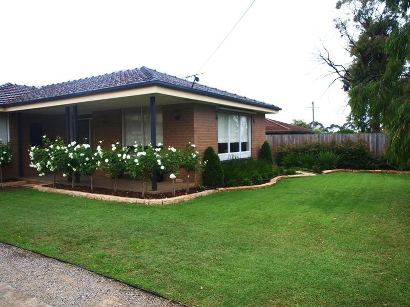2 Emil Court, Melton VIC 3337