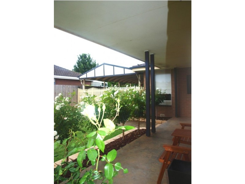 2 Emil Court, Melton VIC 3337