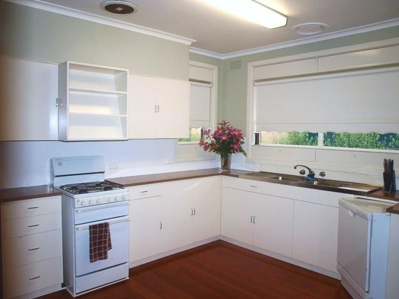 2 Emil Court, Melton VIC 3337