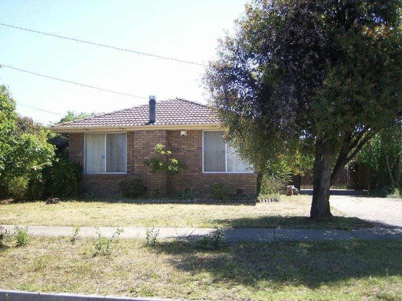 11 Kinkora Road, Melton VIC 3337