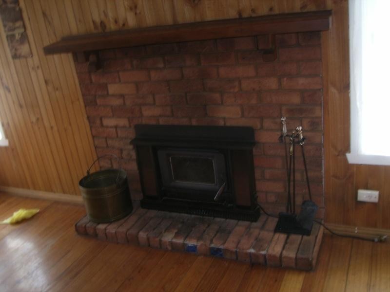 11 Kinkora Road, Melton VIC 3337