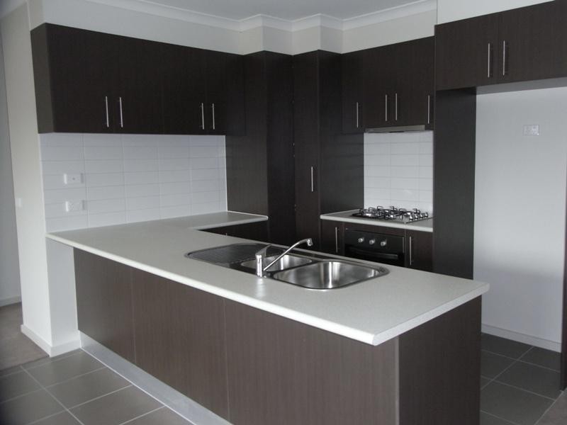 Unit 12/21 Lakewood Blvd, Melton VIC 3337