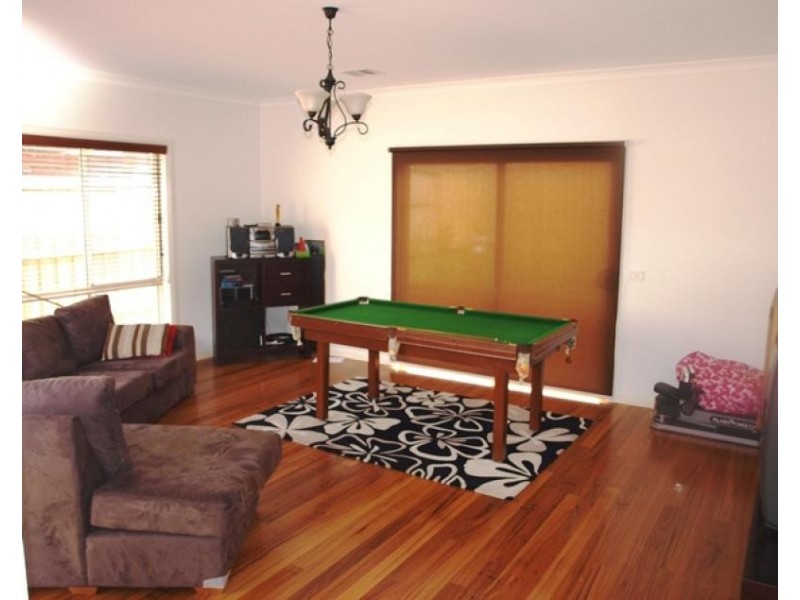 7 River Views Road, Melton West VIC 3337