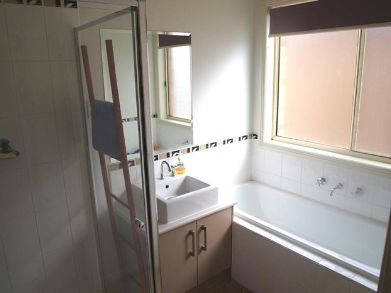 7 River Views Road, Melton West VIC 3337