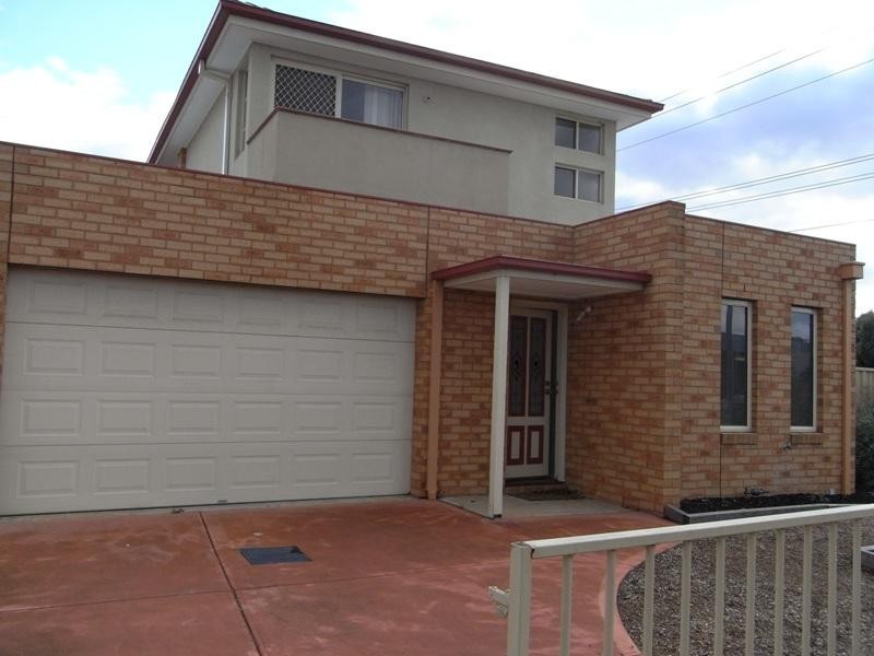 16/45 Palmerston Street, Melton VIC 3337