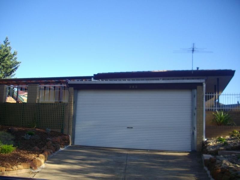 263 Coburns Road, Melton West VIC 3337