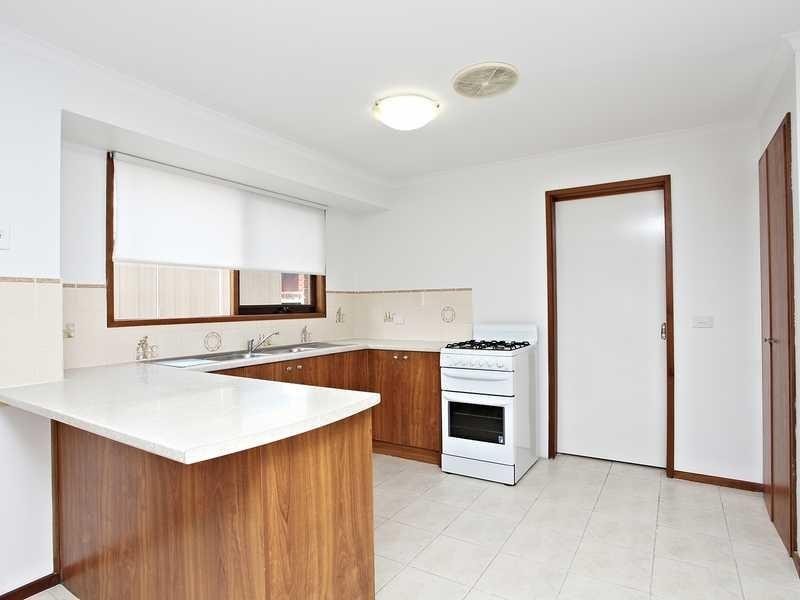 5 Peart Court, Melton VIC 3337