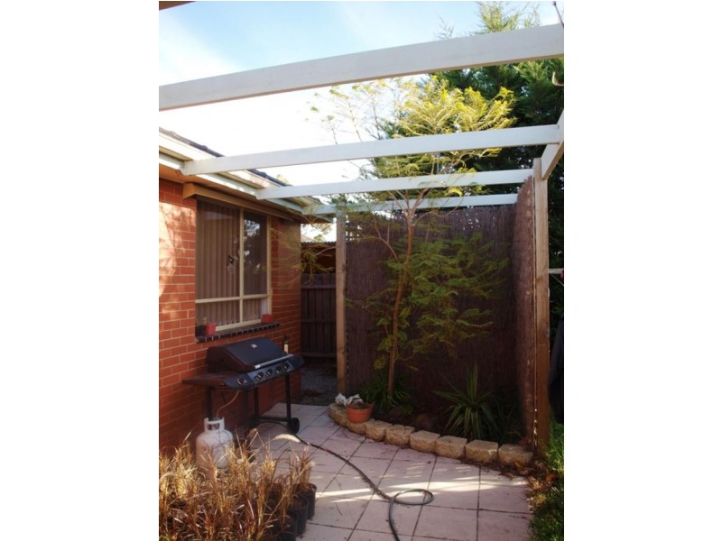 2 Quail Crescent, Melton VIC 3337