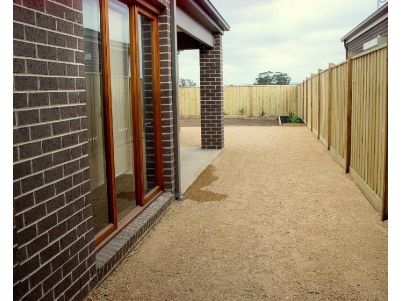 19 Carissa Road, Brookfield VIC 3338