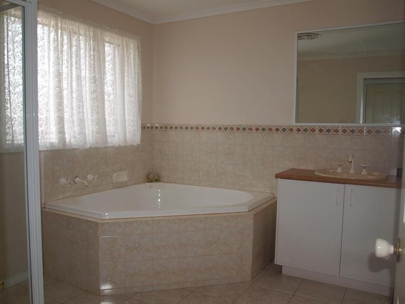 Melton VIC 3337