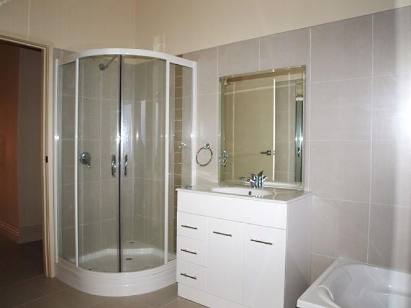 22 Young Street, Bacchus Marsh VIC 3340