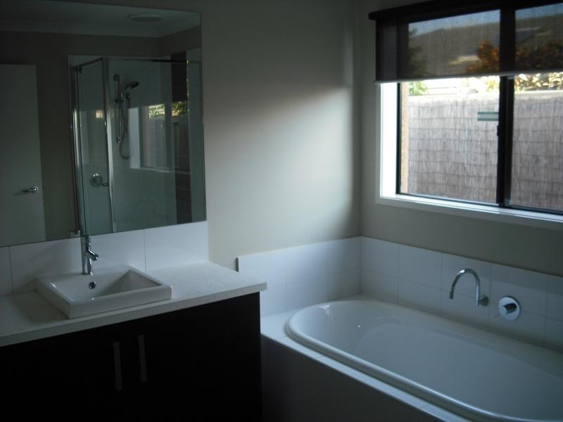 191 Bulmans Road, Melton West VIC 3337