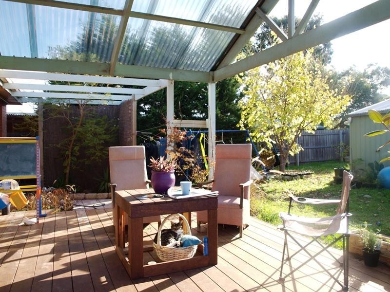 2 Quail Crescent, Melton VIC 3337