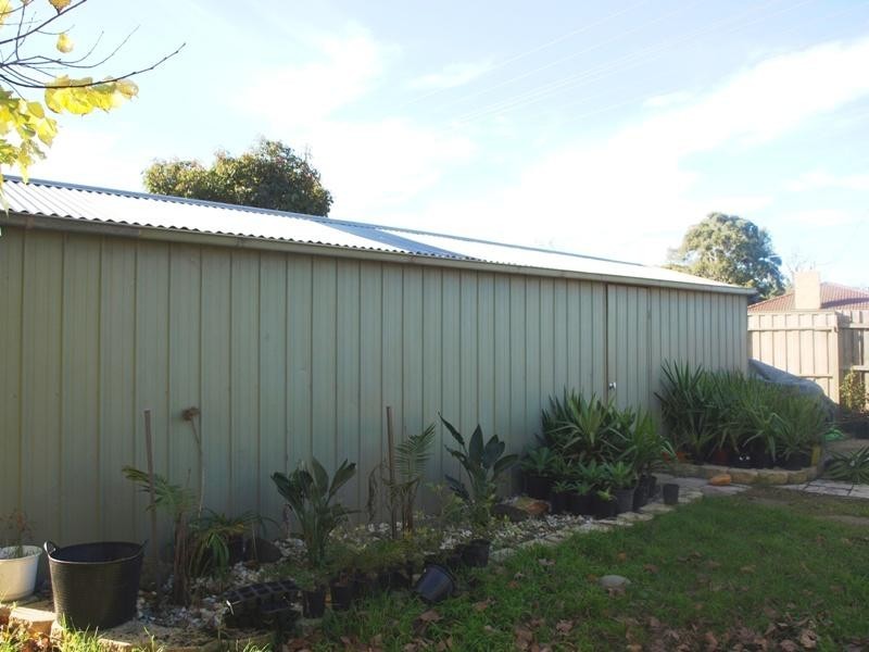 2 Quail Crescent, Melton VIC 3337