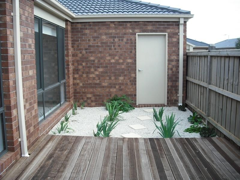 24 Ironbark Way, Brookfield VIC 3338