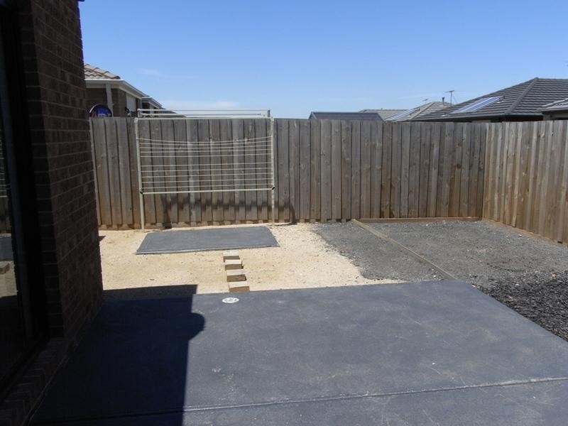 6 Colonus Street, Kurunjang VIC 3337