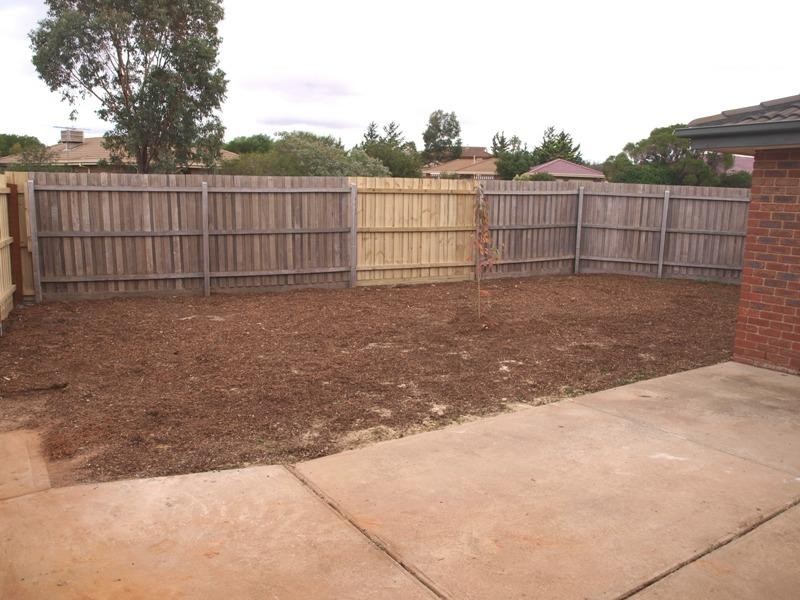 48 Hilton Way, Melton VIC 3337