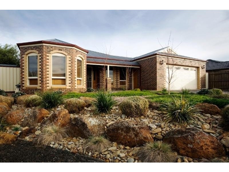 4 Drummond Court, Melton VIC 3337