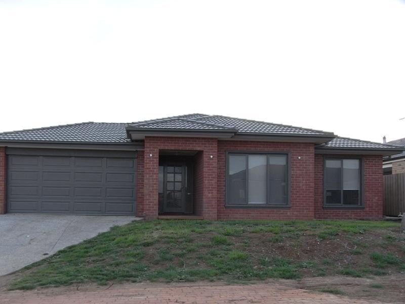 5 Linda Place, Kurunjang VIC 3337